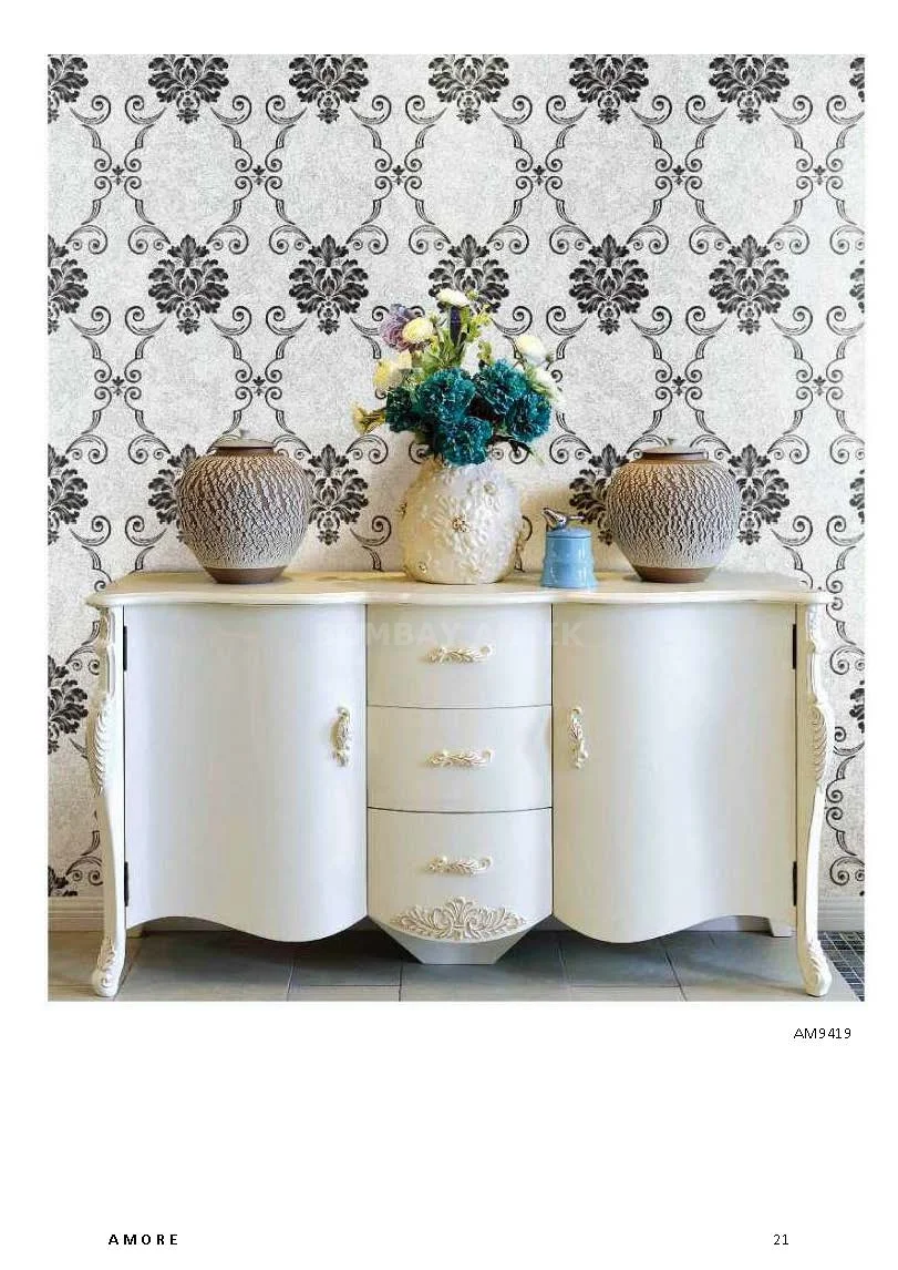 Amore Motif Wallpaper